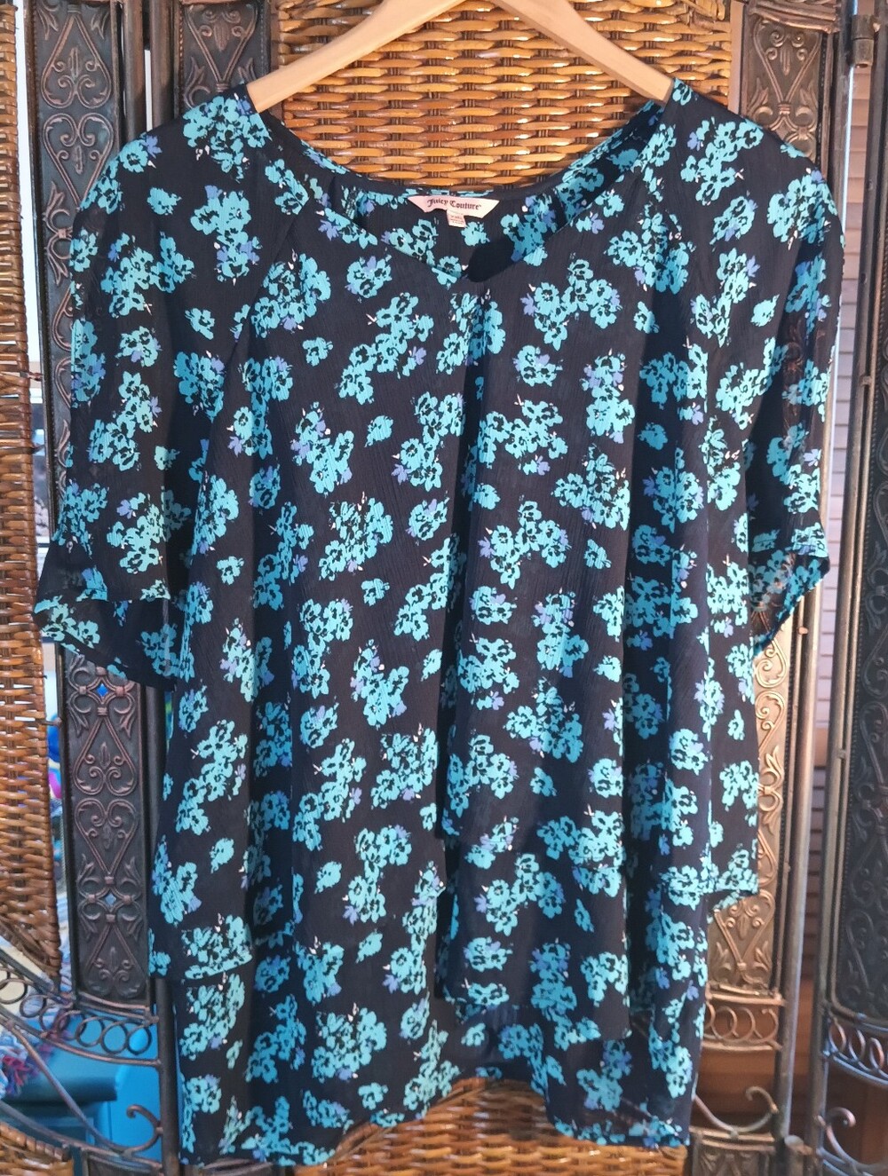Juicy Couture  XXL Blue Floral Scoop-Neck Tiered Blouse Cold Shoulder